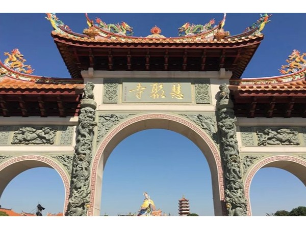 慧聚寺“智慧廁所”上線，游客“方便”更方便